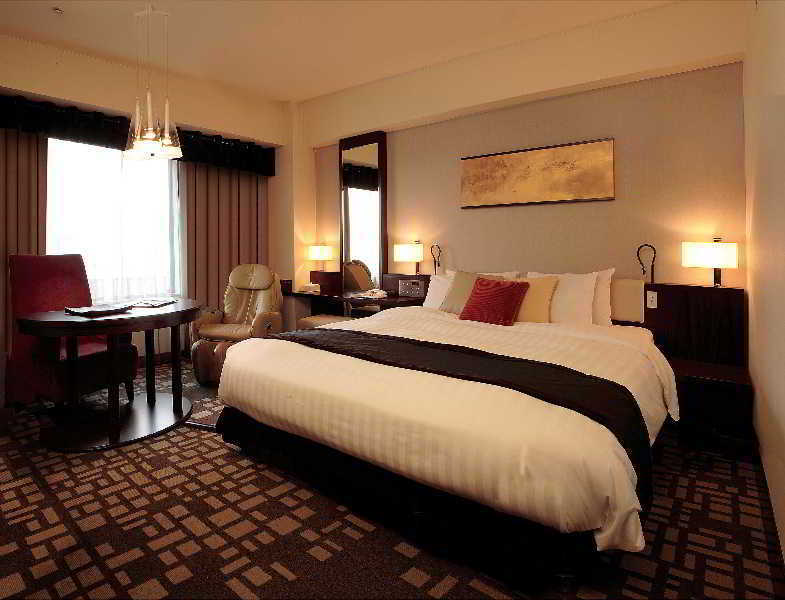 Hotel Courtyard By Marriott Shin-Osaka Station Habitación foto Deluxe room